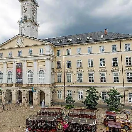 Hotel Justlvivit At The Rynok Square Lviv