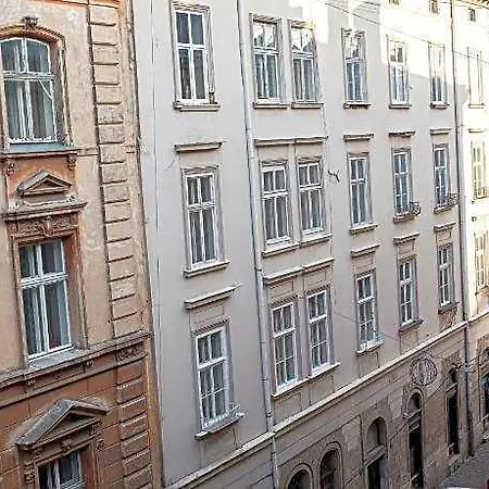 Hotel Justlvivit At The Rynok Square Lviv