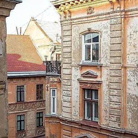 Justlvivit At The Rynok Square 4*