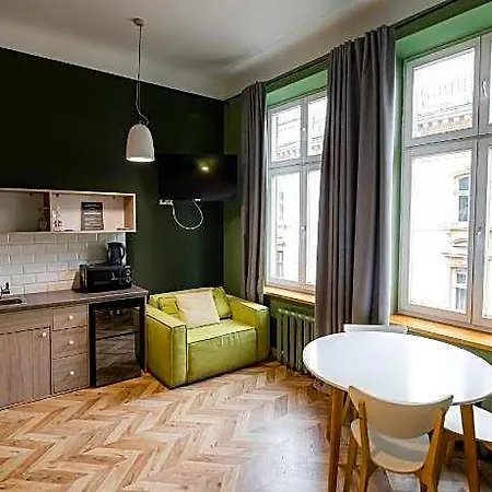 Justlvivit At The Rynok Square Hotel Lviv